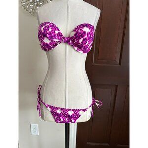 Victoria's Secret fuchsia and white  tie dye bikini 34C biofit and small bottom
